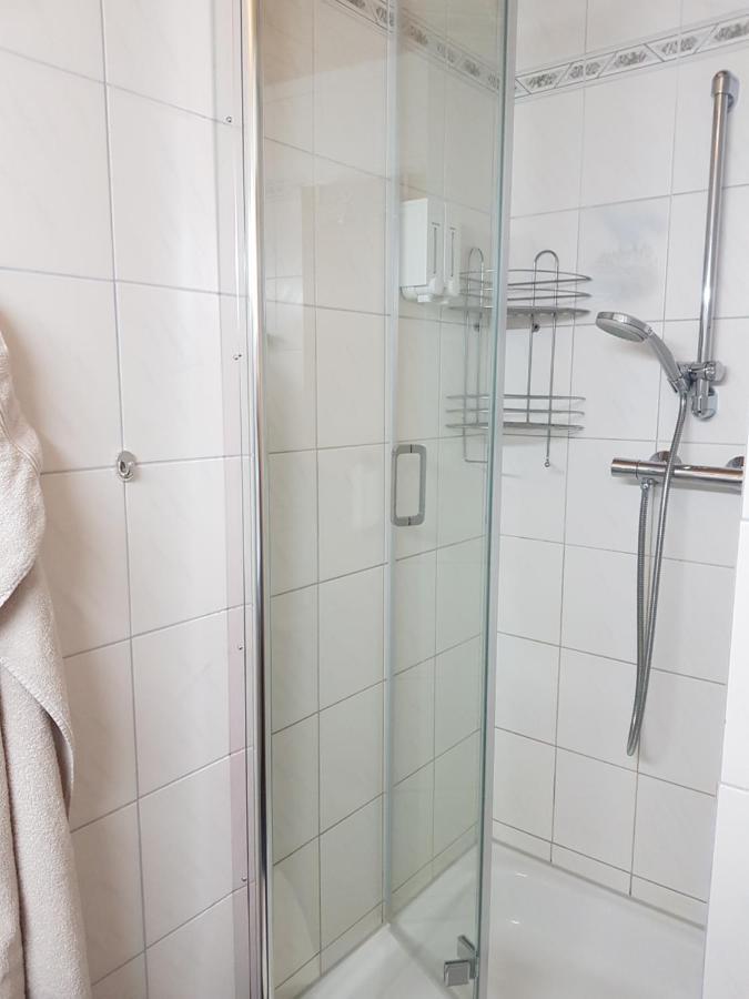 Haus Arnold - Privatzimmer Und Ferienwohnungen Sillian Exteriör bild
