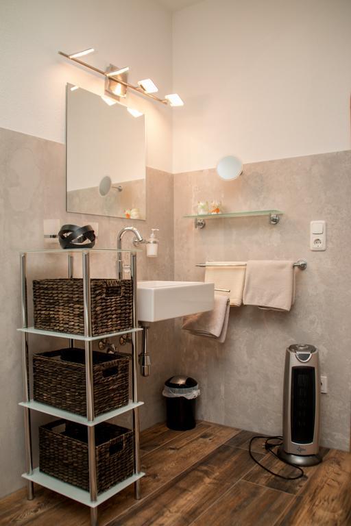 Haus Arnold - Privatzimmer Und Ferienwohnungen Sillian Exteriör bild