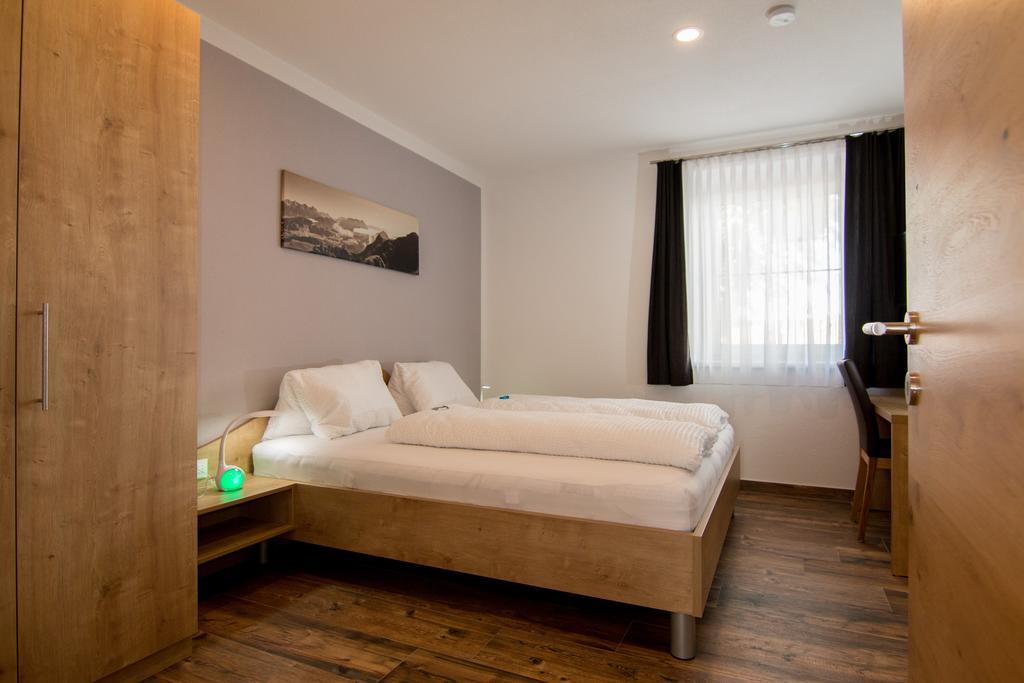 Haus Arnold - Privatzimmer Und Ferienwohnungen Sillian Exteriör bild