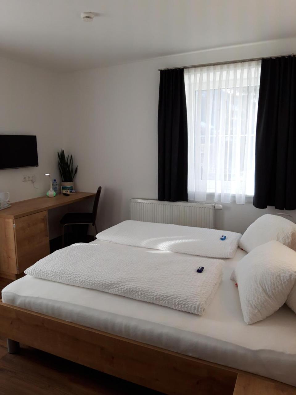 Haus Arnold - Privatzimmer Und Ferienwohnungen Sillian Exteriör bild
