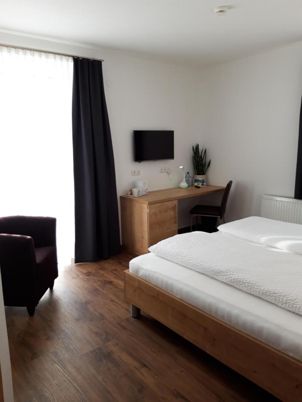 Haus Arnold - Privatzimmer Und Ferienwohnungen Sillian Exteriör bild
