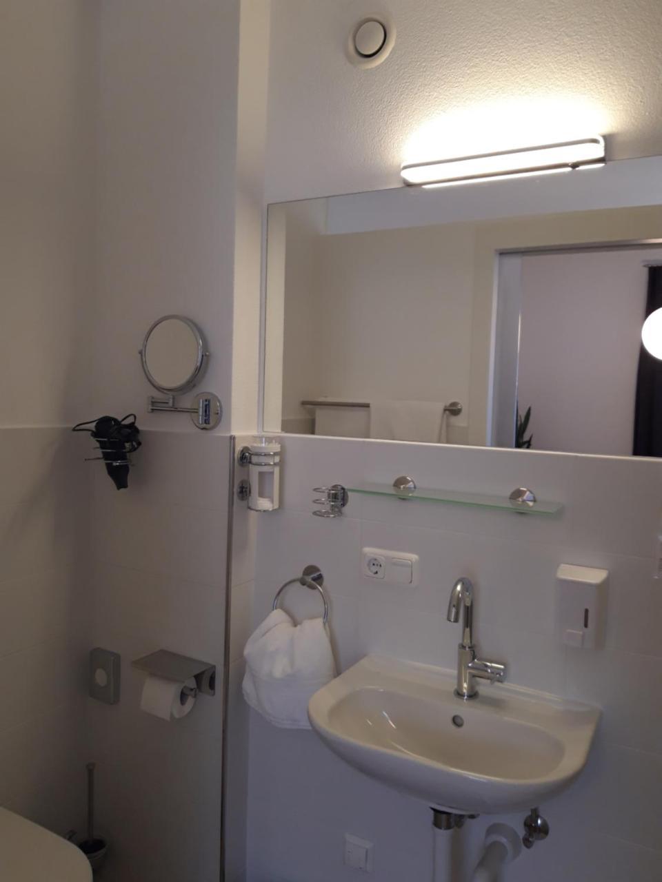 Haus Arnold - Privatzimmer Und Ferienwohnungen Sillian Exteriör bild