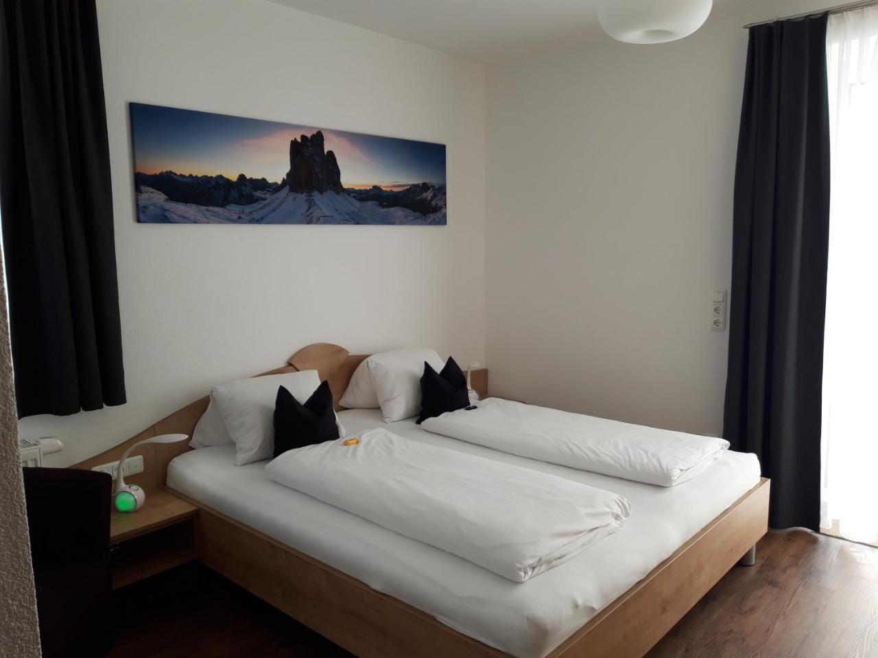 Haus Arnold - Privatzimmer Und Ferienwohnungen Sillian Exteriör bild