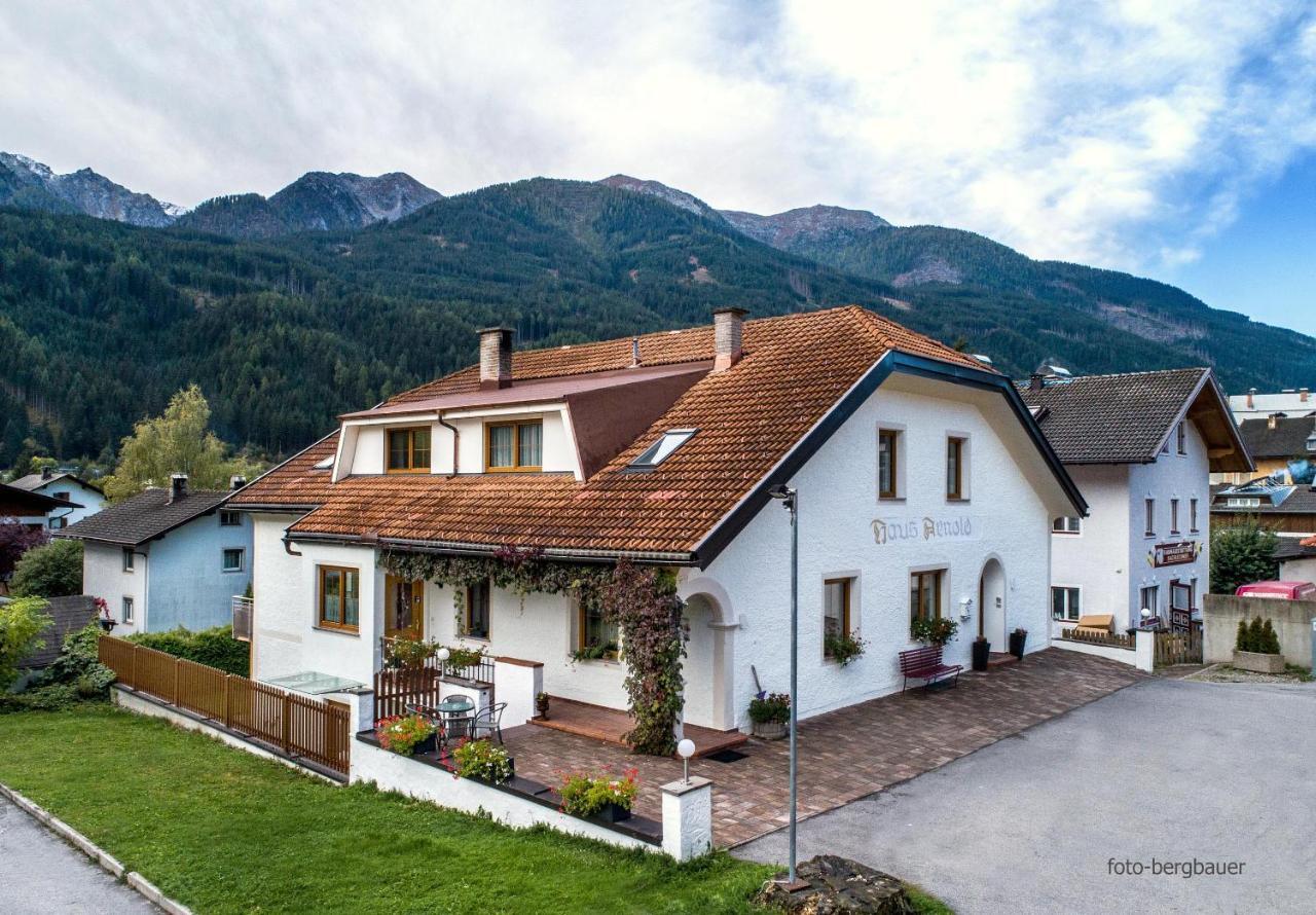 Haus Arnold - Privatzimmer Und Ferienwohnungen Sillian Exteriör bild