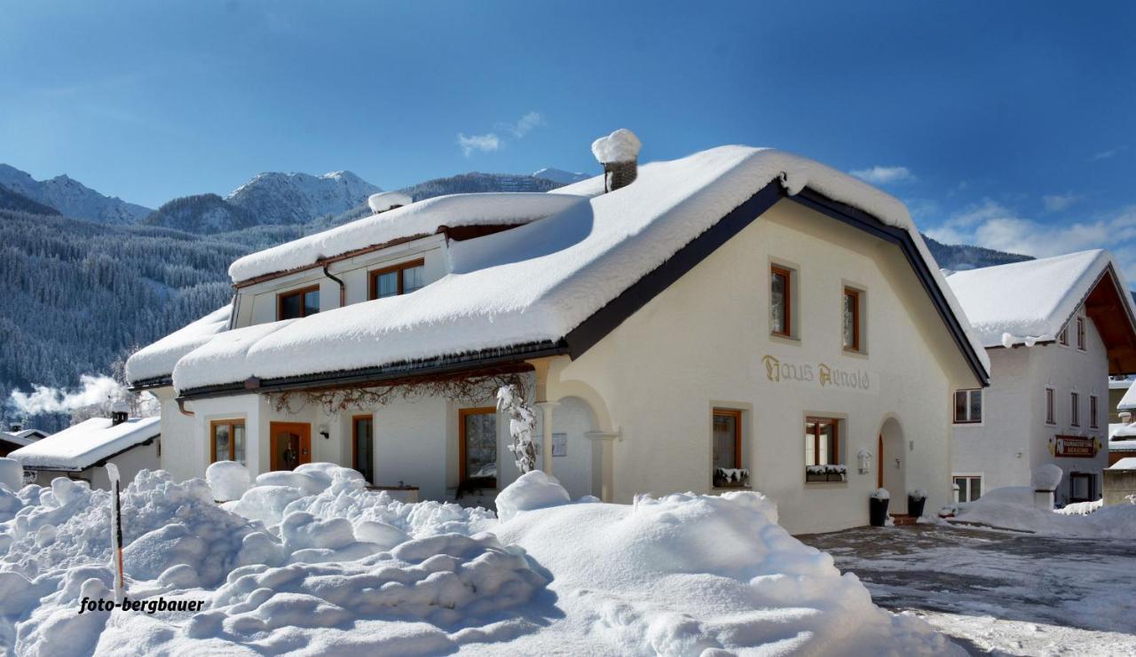 Haus Arnold - Privatzimmer Und Ferienwohnungen Sillian Exteriör bild